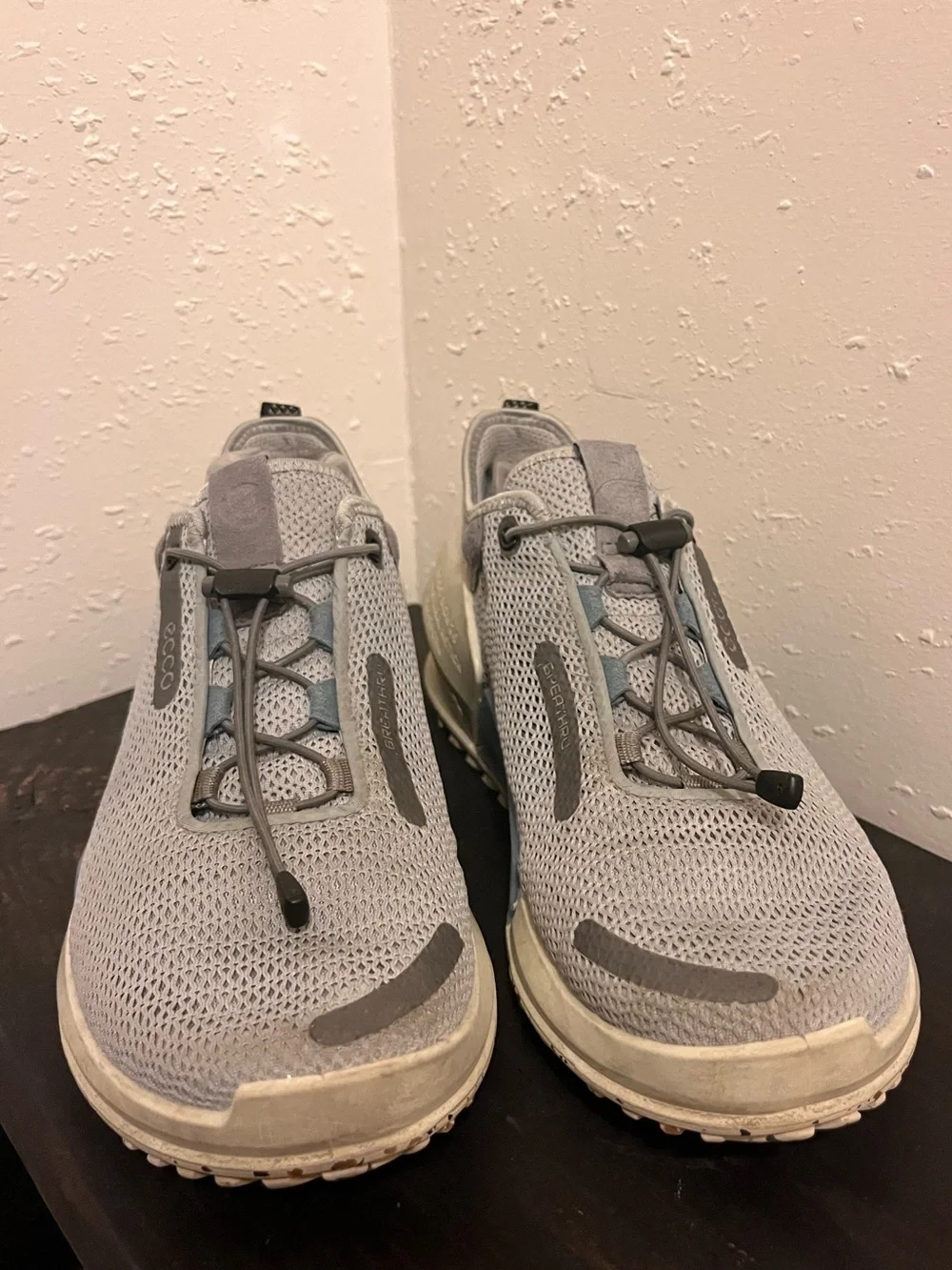Ecco Biom 2.0 Grey Mesh Breathru Sneakers with Speedlace Closure Men’s Size 44